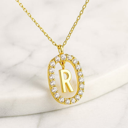 Kette mit Anhänger aus 925er Sterling-Silber, verschiedene Buchstaben im Strasskreis, 45cm