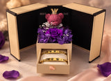 Lila Rosenbox mit personalisierten Augen-Partnerarmbändern